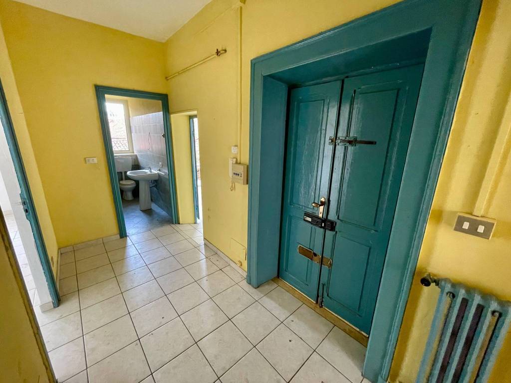 Appartamento a Vercelli in Via Vincenzo Gioberti, 11 - Foto 4