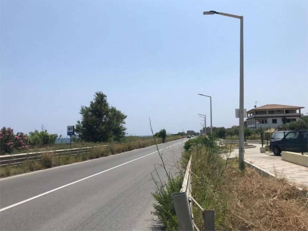 Villa a Bruzzano zeffirio in Ss106 S.N.C. - Foto 4