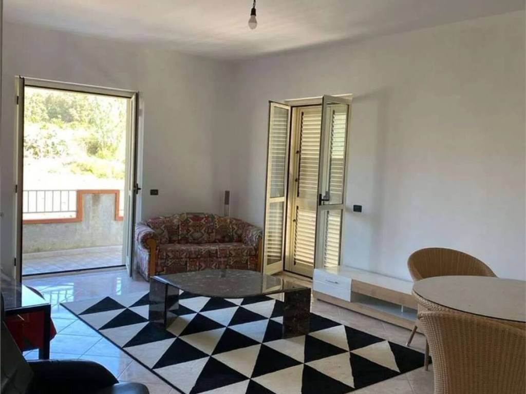 Appartamento a Brancaleone in Via Zelante S.N.C. - Foto 2