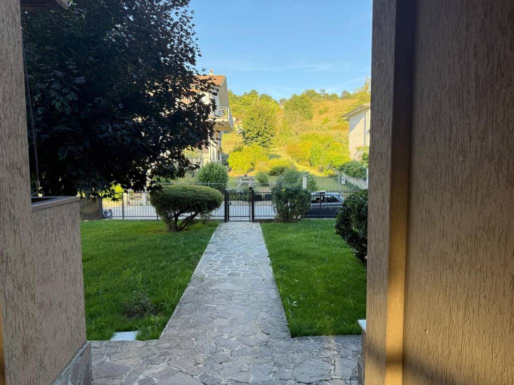 Appartamento a Casteggio in Via Giovanni Dabusti, 76 - Foto 2
