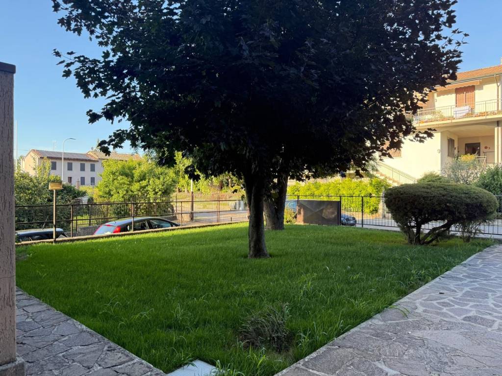 Appartamento a Casteggio in Via Giovanni Dabusti, 76 - Foto 3