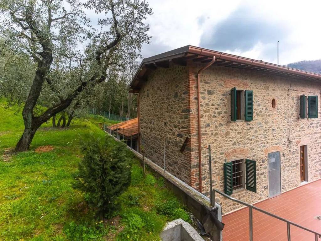 Villa a Buggiano in Strada Provinciale Colligiana No Number - Foto 2