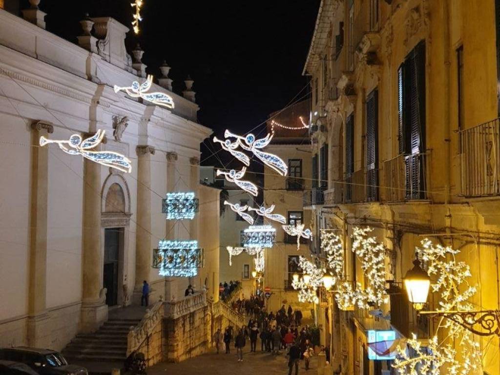 Appartamento a Salerno in Piazza Alfano 1 - Foto 2