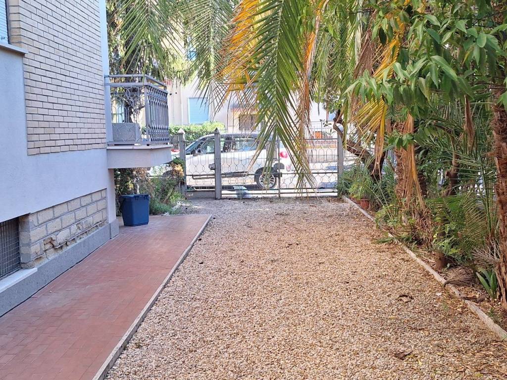 Appartamento a Aprilia in Via Leonardo da Vinci - Foto 3