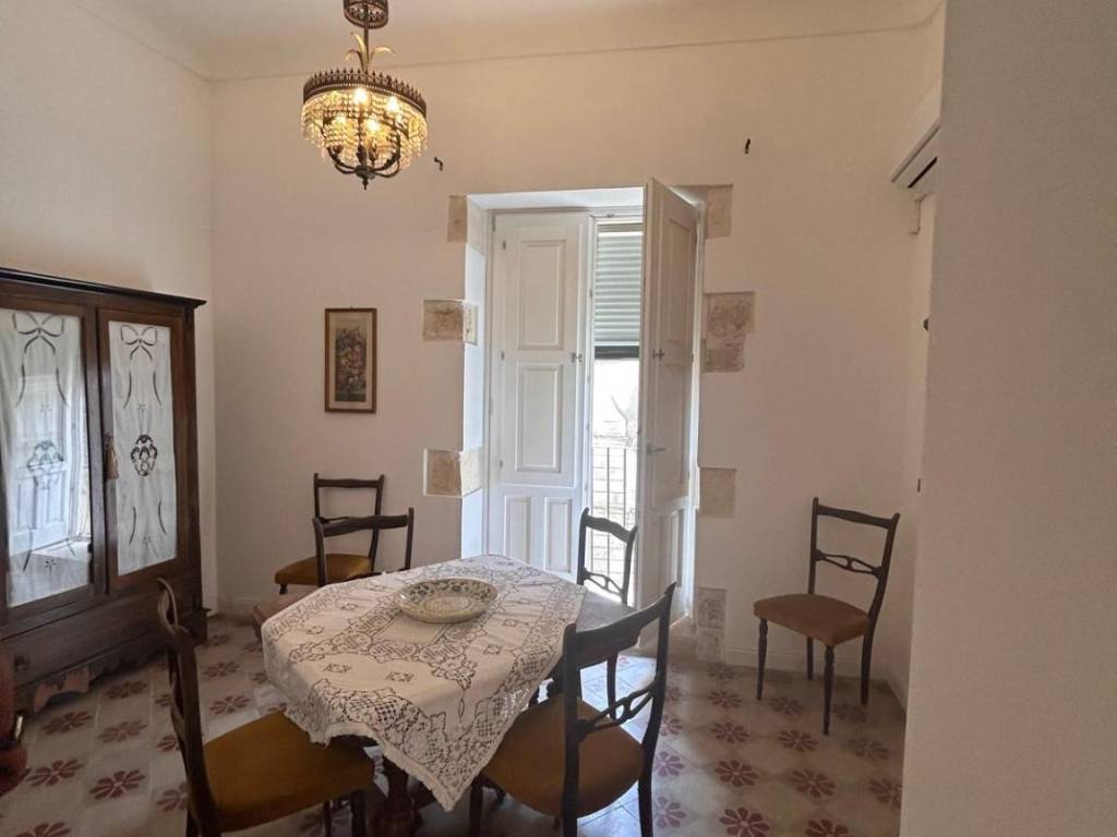 Appartamento a Noto in Via Camillo Benso di Cavour - Foto 5
