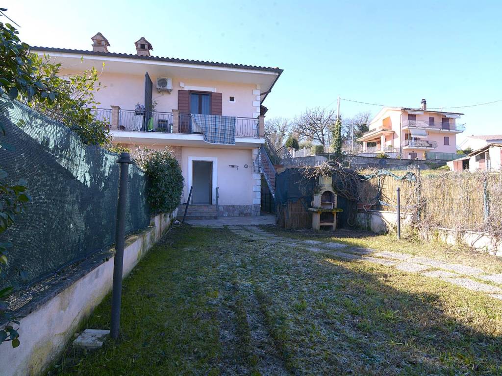 Appartamento a Rieti in Via Piani - Foto 2