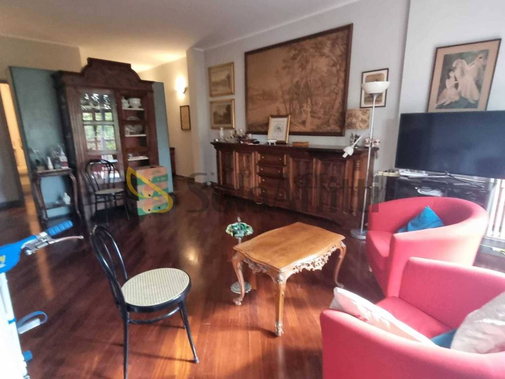 Appartamento a Modena in Viale Vittorio Veneto, 70 - Foto 3