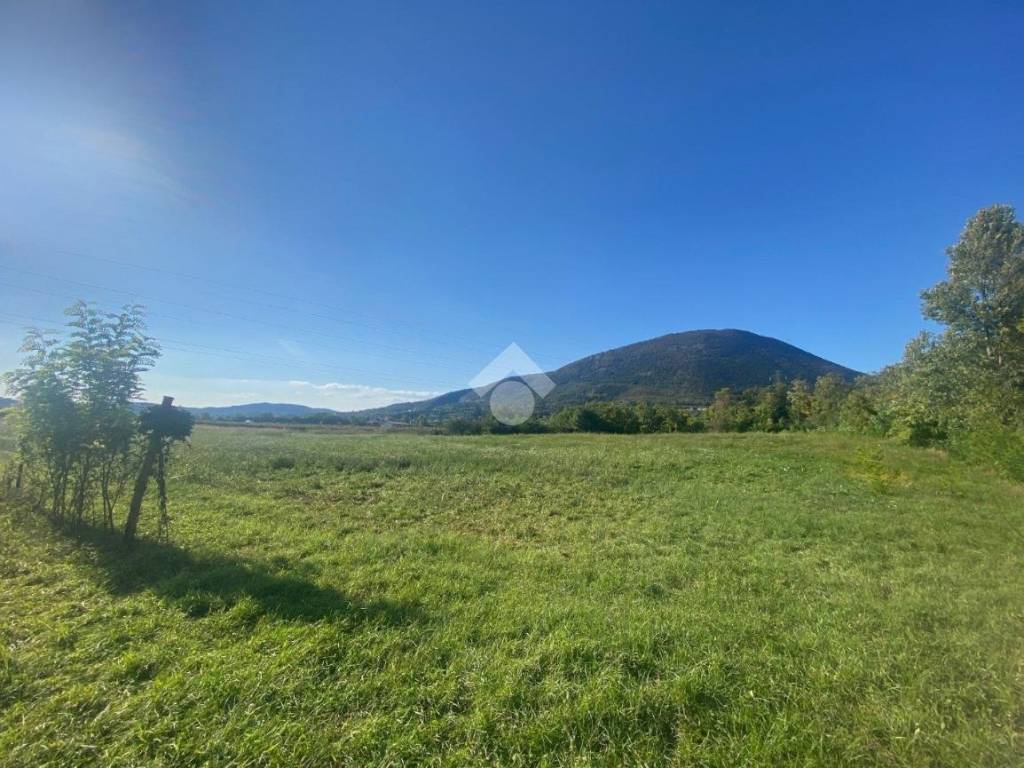 Terreno a Caprino veronese in PIAZZA STRINGA - Foto 5