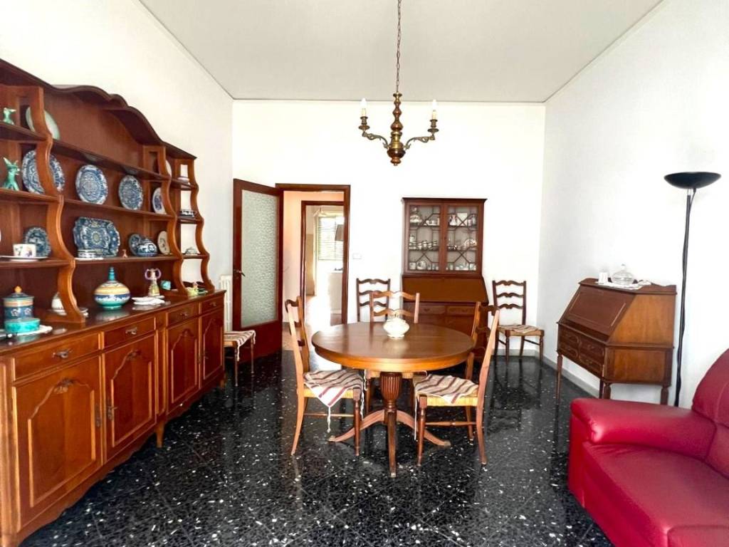 Appartamento a Salerno in Via Michelangelo Testa - Foto 2