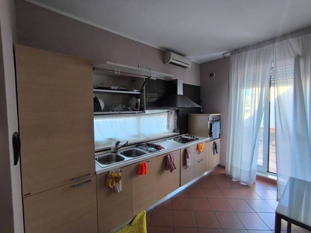Attico / mansarda a Trani in Via Giuseppe Di Vittorio - Foto 2