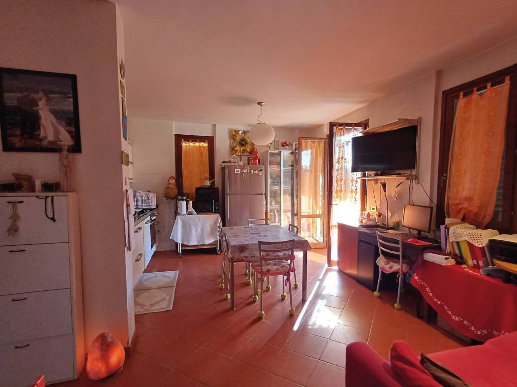Appartamento a Campi bisenzio in SAN DONNINO - Foto 2
