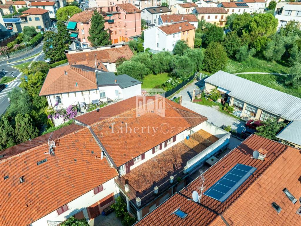 Appartamento a Salò in Viale Marco Enrico Bossi - Foto 4