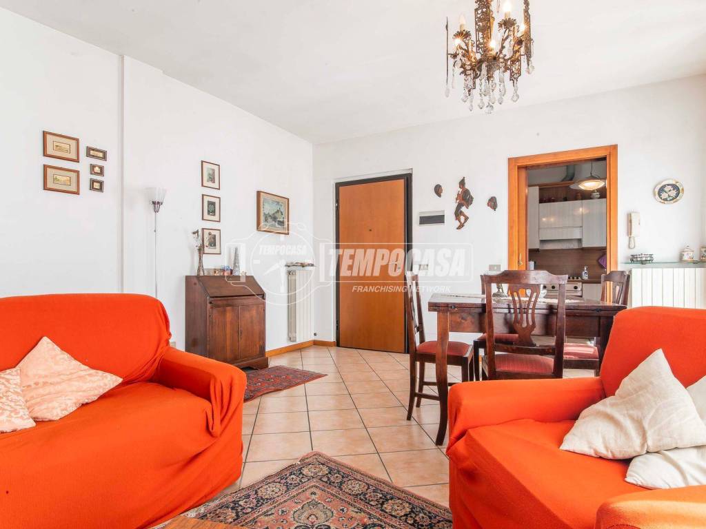 Appartamento a Solbiate olona in Viale Vittorio Veneto 5 - Foto 2