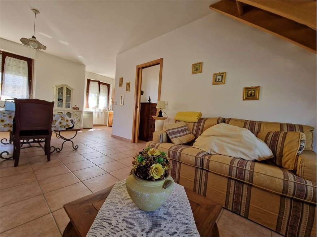 Villetta a schiera a Montelupone in LARGO BEATO ALBERTO MARVELLI - Foto 2