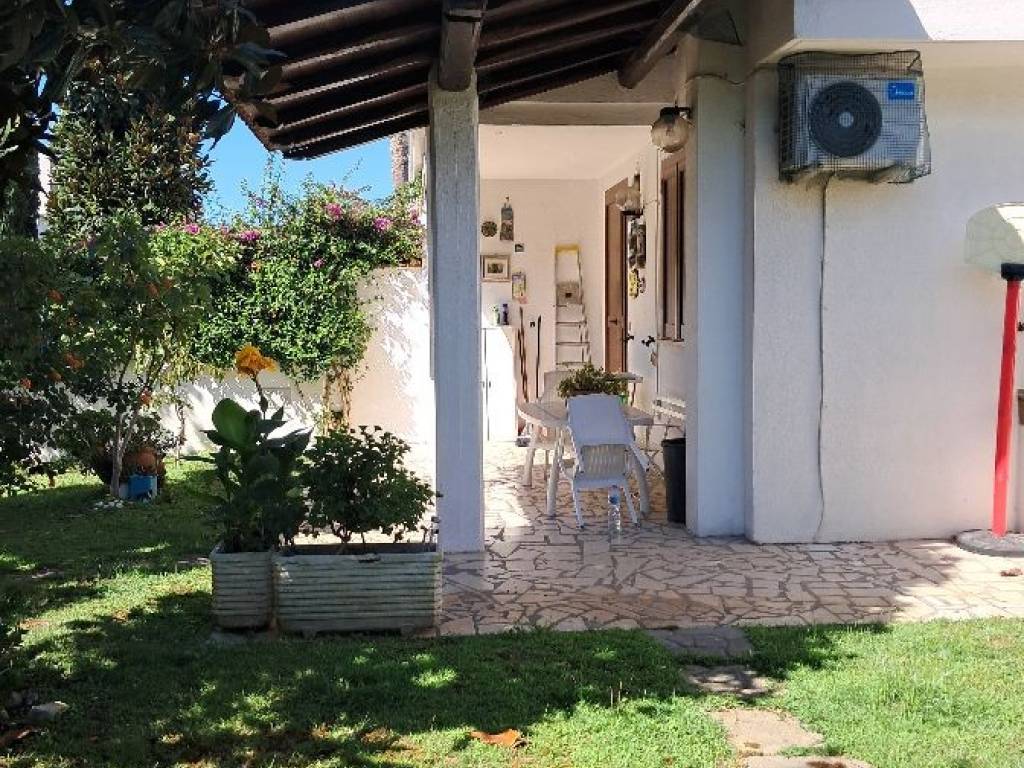 Villa a Sabaudia in Via delle Farnie - Foto 4
