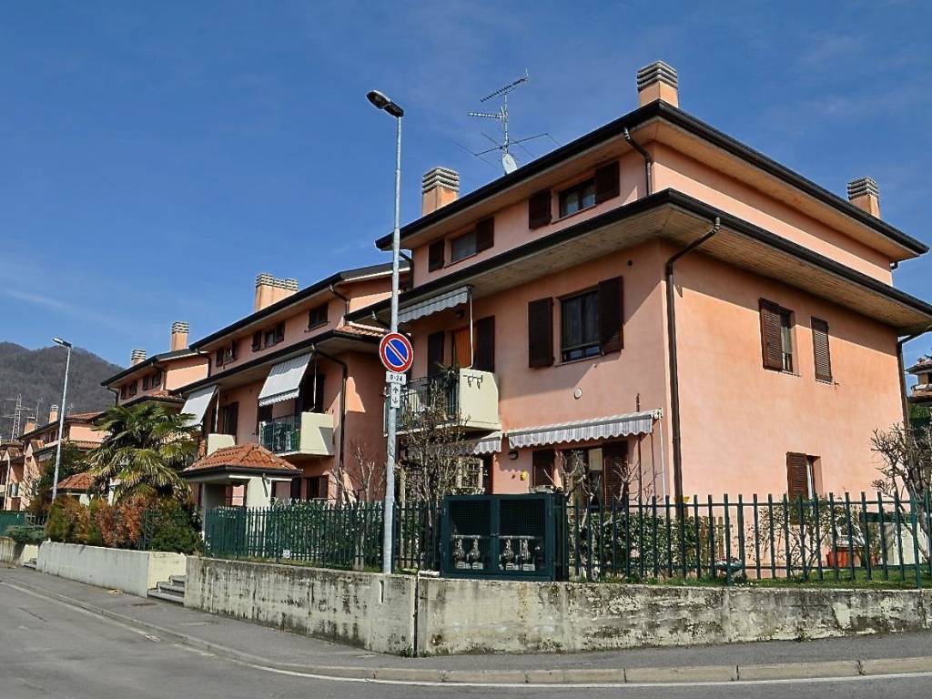 Appartamento a Villa d'adda in VIA SALVO D'ACQUISTO, 10 - Foto 2