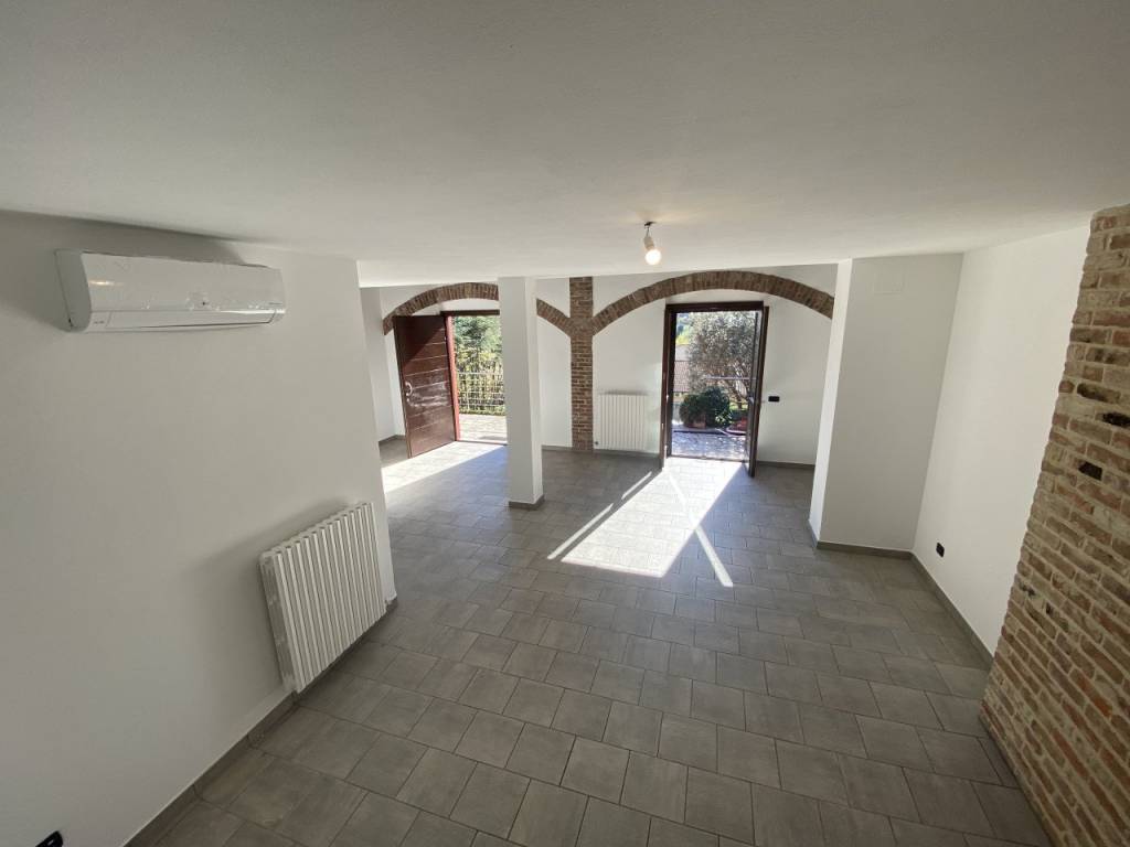 Villa a Santa vittoria d'alba in Via degli Alpini - Foto 5