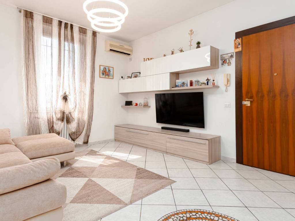 Appartamento a Carmignano in Via Fratelli Rosselli - Foto 2