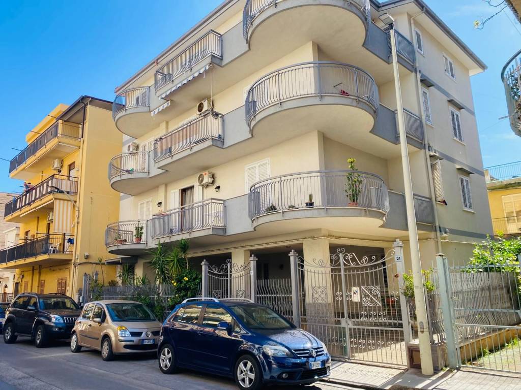 Casa indipendente a Bagheria in Via Salvatore Aldisio - Foto 5