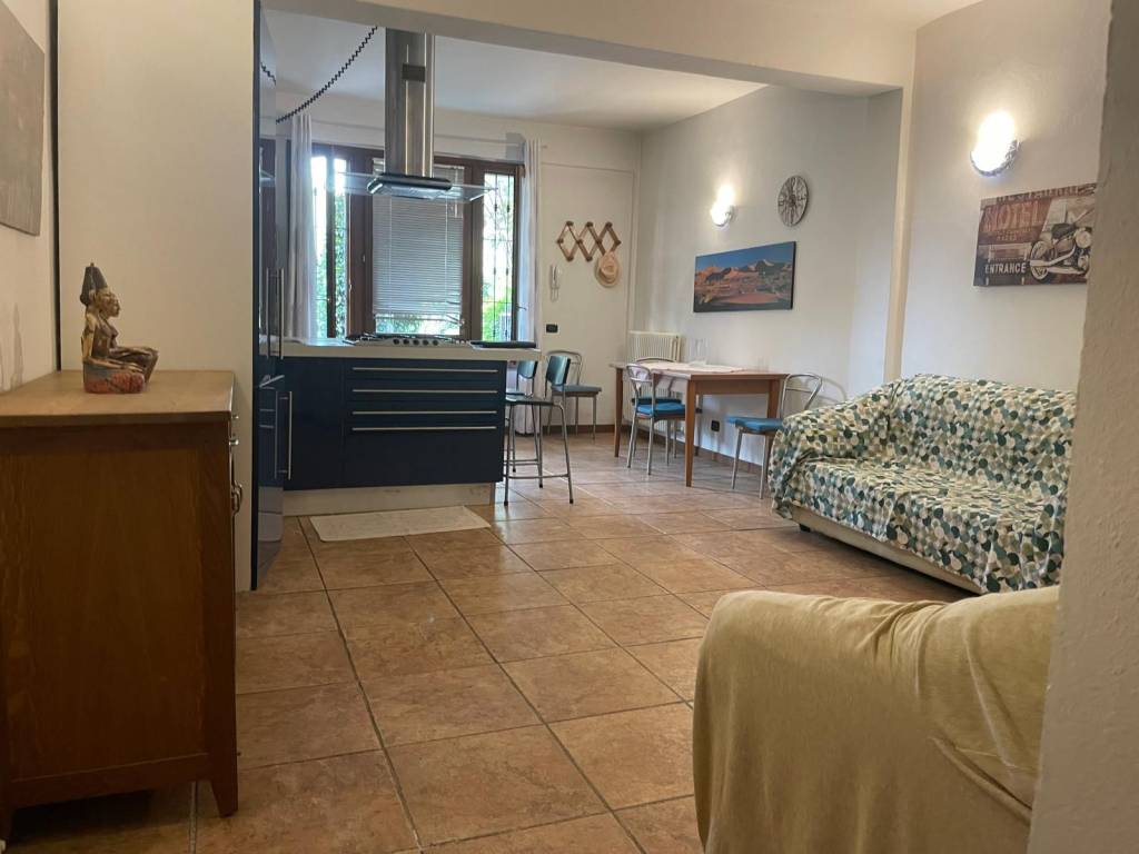 Appartamento a Cantù in Via Domea - Foto 4