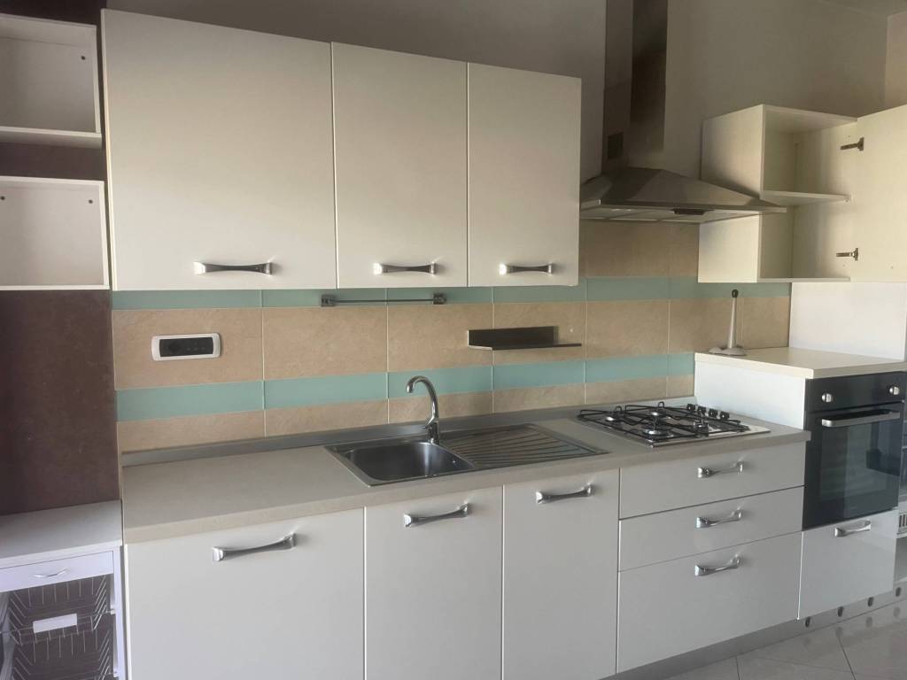Appartamento a Montalto uffugo in Viale Trieste, 13 - Foto 4