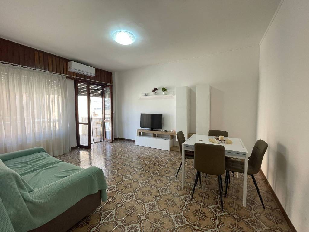 Appartamento a Terracina in Piazza Bruno Buozzi, 7 - Foto 2