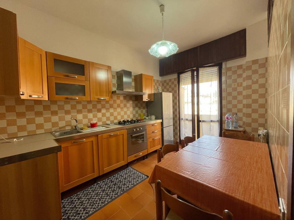 Appartamento a Terracina in Piazza Bruno Buozzi, 7 - Foto 5