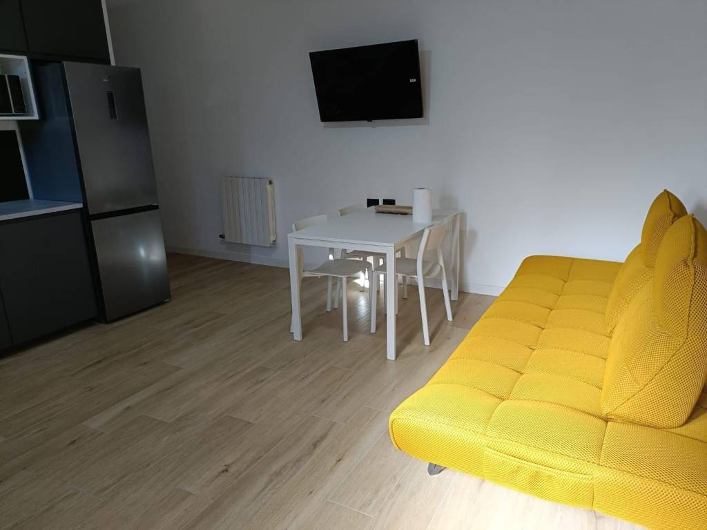 Appartamento a Castellanza in Via Eugenio Cantoni, 77 - Foto 2