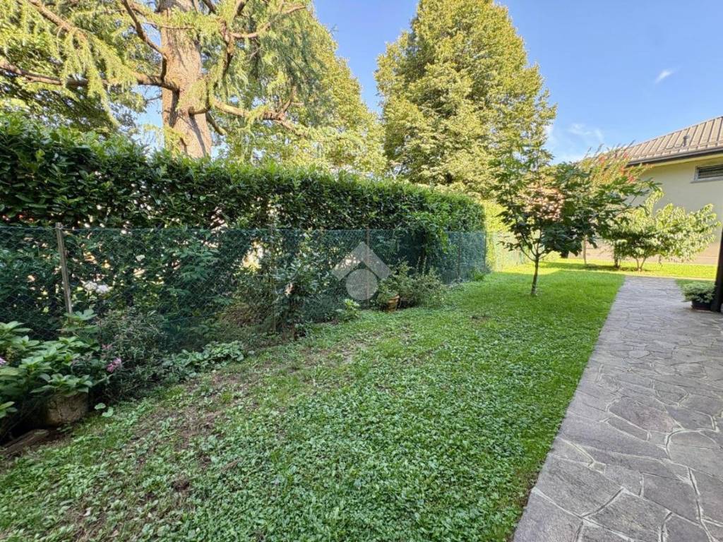 Appartamento a Fiorano al serio in Via Ripe, 13 - Foto 2