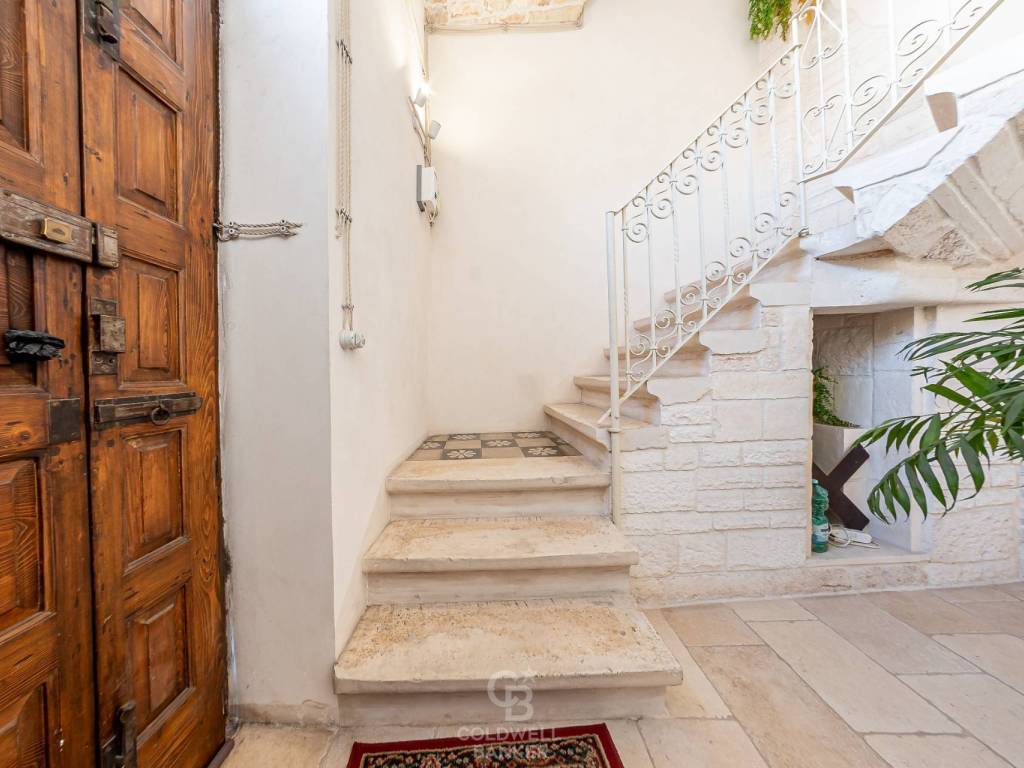 Palazzo / stabile a Martina franca in VIA DONIZETTI, 89 - Foto 2