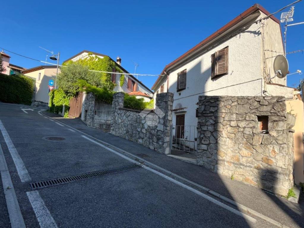 Casa indipendente a Monfalcone in Via della Desena, 5 - Foto 2