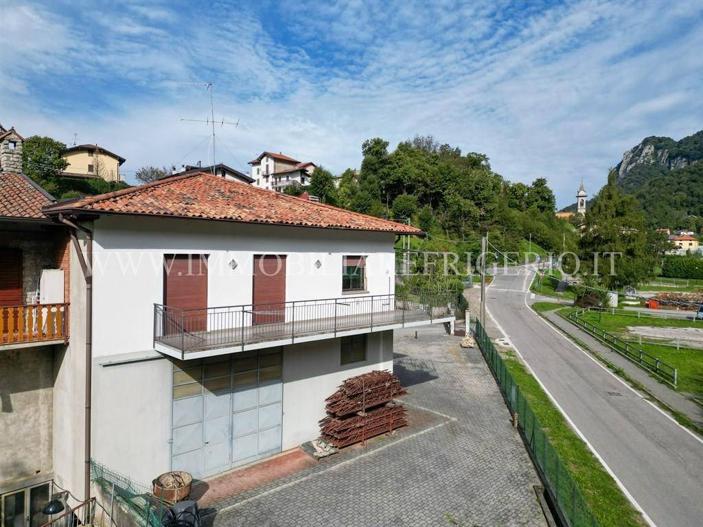 Casa indipendente a Carenno in Via per il Colle, 2 - Foto 3