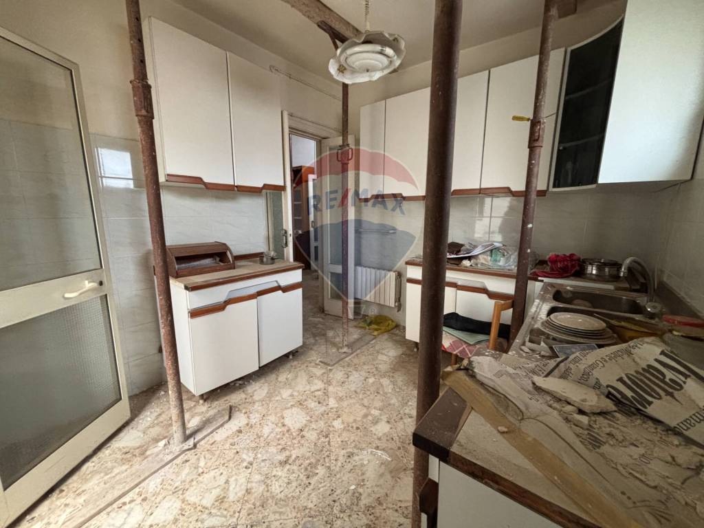 Casa indipendente a Latiano in Piazza Prof. Dott. Cosimo Rubino, 18 - Foto 4