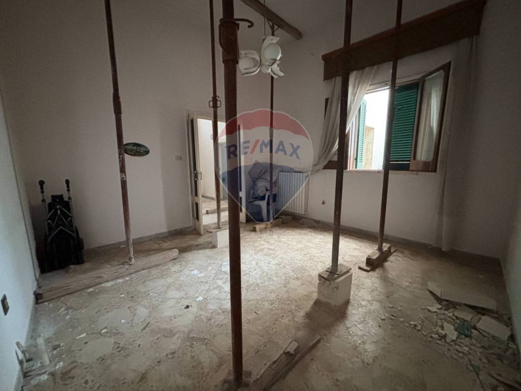 Casa indipendente a Latiano in Piazza Prof. Dott. Cosimo Rubino, 18 - Foto 5