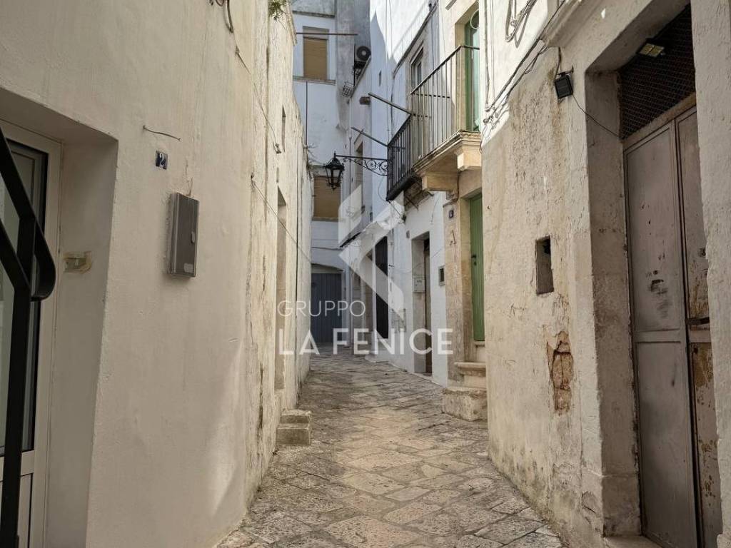 Casa indipendente a Martina franca in Via Conte Ugolino 18 - Foto 4