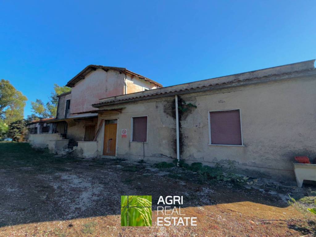 Terreno a Cisterna di latina in Via Colle del Tufo, 30 - Foto 2
