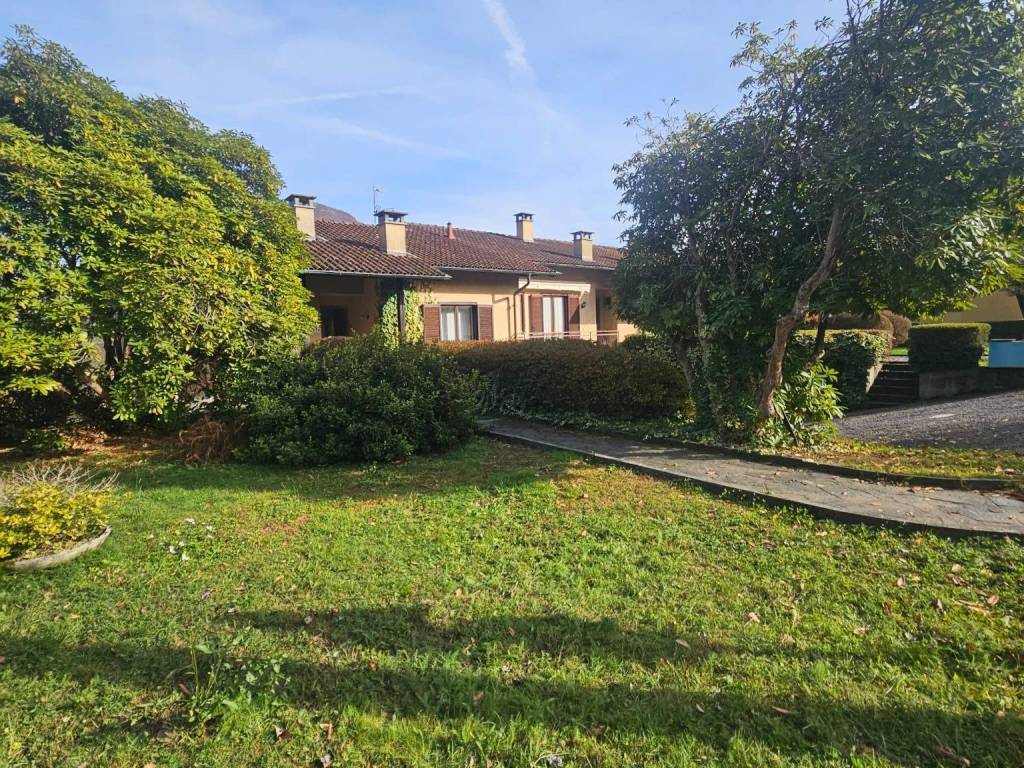 Villa a Gravellona toce in Via Chiesa Pedemonte - Foto 3