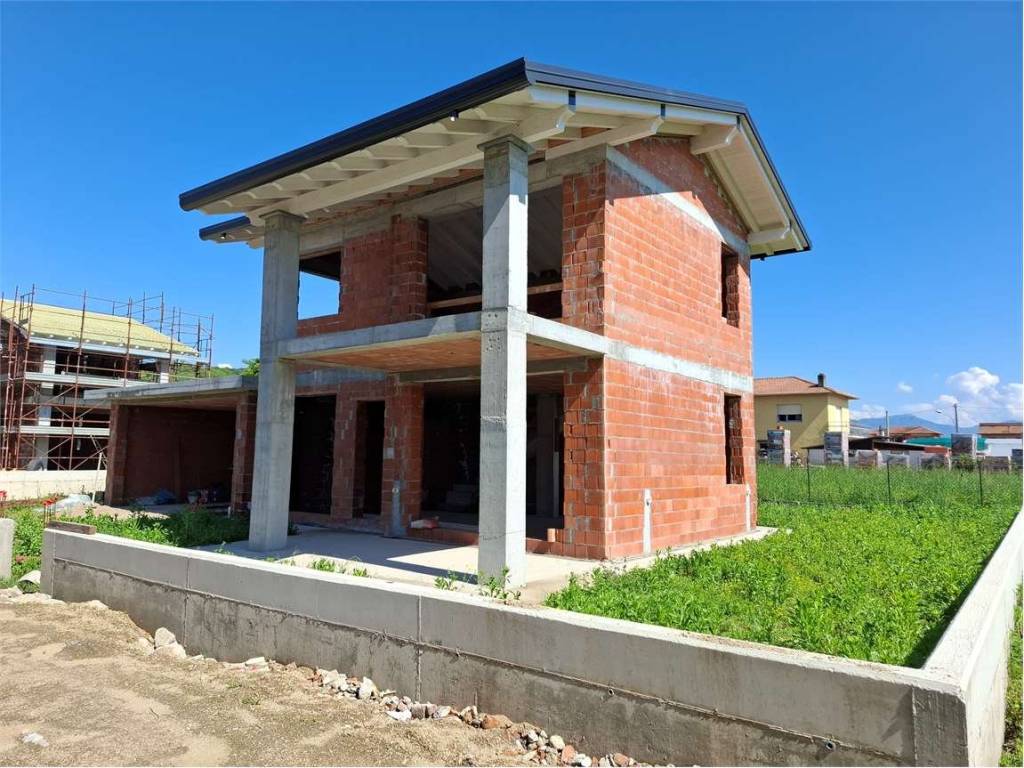 Villa a Angera in Via Cavalieri Di Vittorio, xx - Foto 5