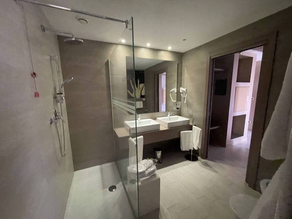 Palazzo / stabile a Cameri in Strada per Novara, 131 - Foto 4