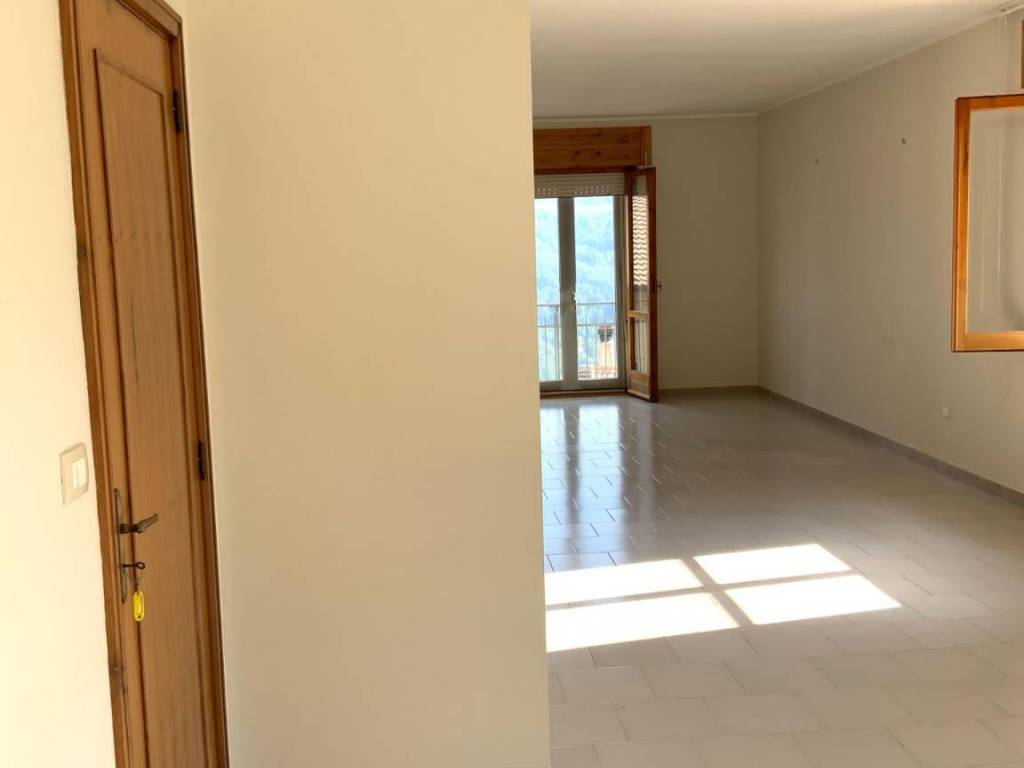 Appartamento a Latronico in Via Giuseppe Zanardelli - Foto 4