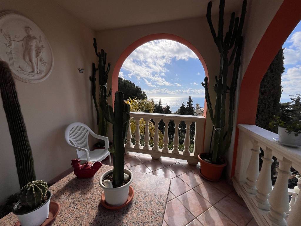 Villa a Andora in Via Orizzonte, 11 - Foto 2