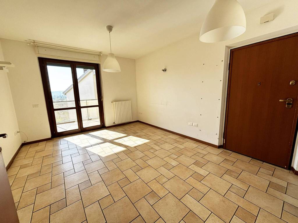 Appartamento a Trecastelli in Via Giosuè Carducci - Foto 3