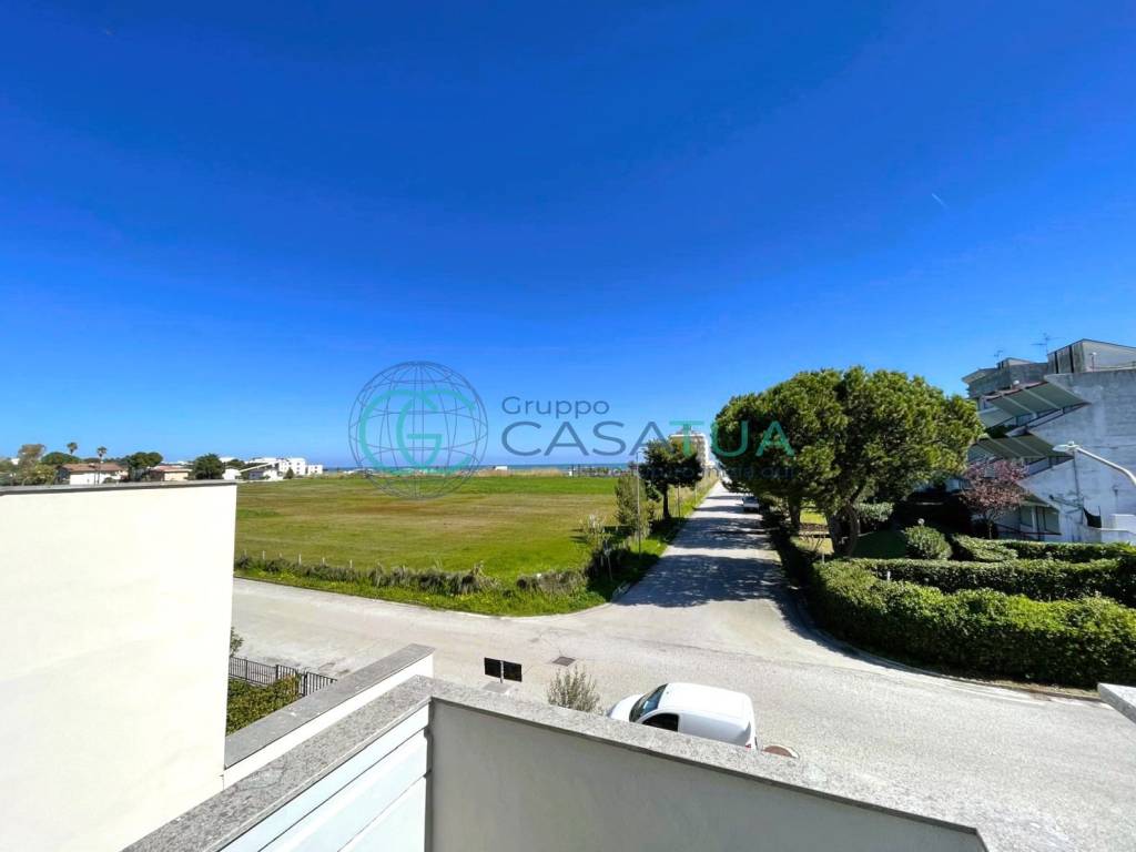 Appartamento a Martinsicuro in Via Enrico Berlinguer, 152 - Foto 2