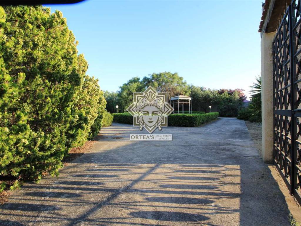Villa a Siracusa in Via Massolivieri - Foto 2