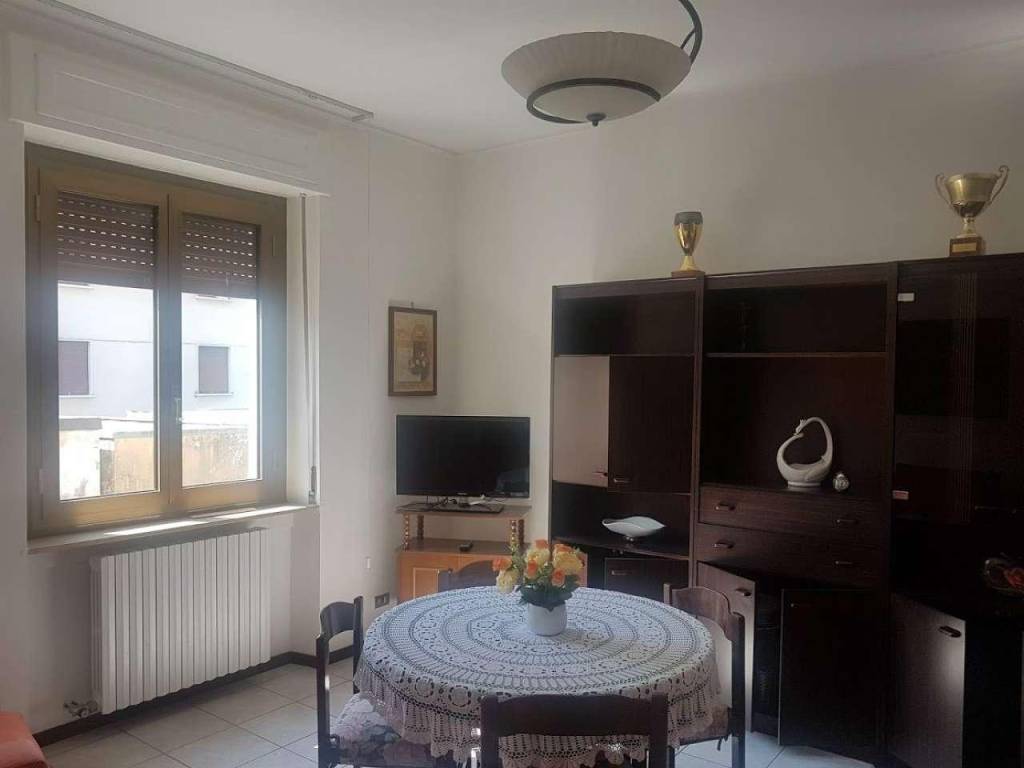 Appartamento a Carnago in via xxv Aprile - Foto 4
