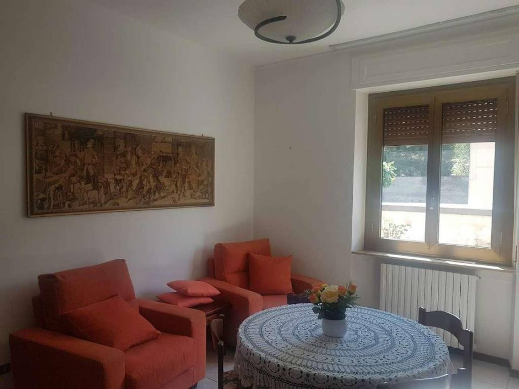 Appartamento a Carnago in via xxv Aprile - Foto 5
