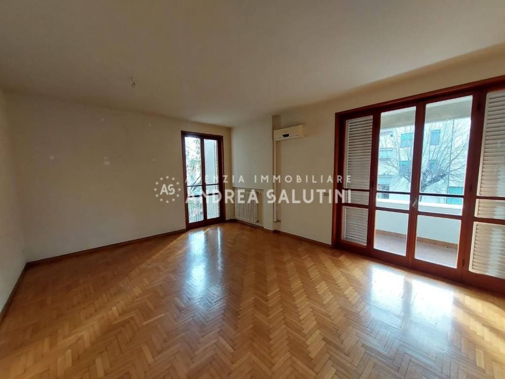 Villa a Pontedera in Via Antonio Pacinotti, - Foto 2