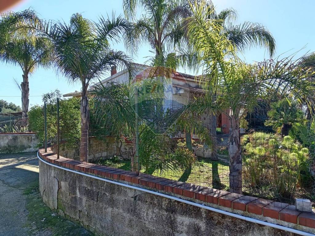 Villa a Siracusa in STRADA PER FLORIDIA, 57 - Foto 2