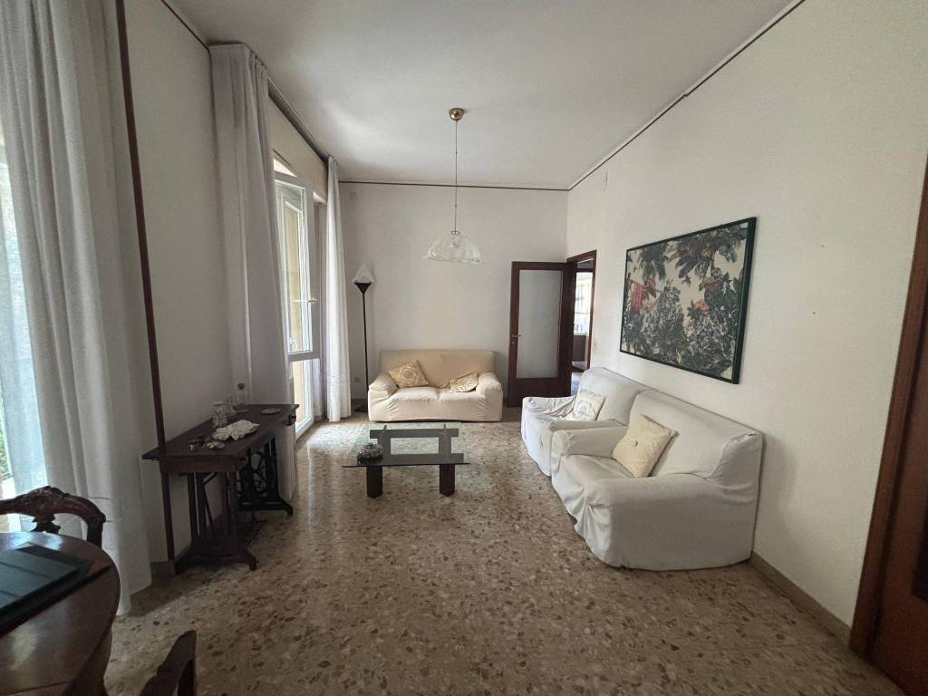 Appartamento a Pesaro in Via Vittorio Locchi, 12 - Foto 4