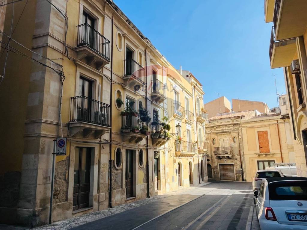 Appartamento a Siracusa in Via Mirabella, 64 - Foto 2